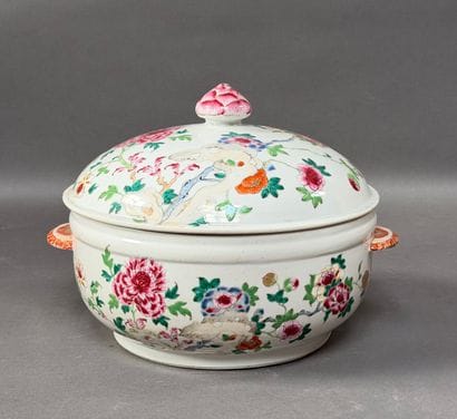CHINE, Epoque Qianlong. Importante SOUPIERE...