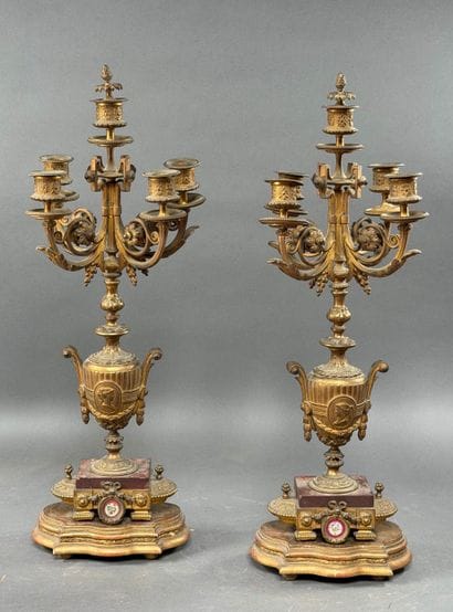 Paire de CANDELABRES en bronze doré à cinq...