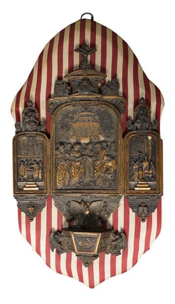 RETABLE de dévotion privée en bronze à décor...