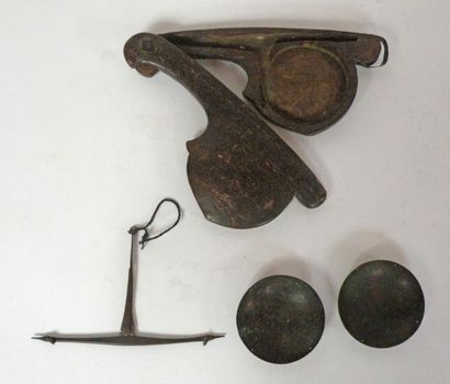 BALANCE à OPIUM, dans son coffret.