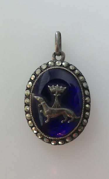 PENDENTIF porte photo en argent émaillé bleu...