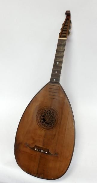 ZIMMERMANN. Mandoline signé (petits accidents)...