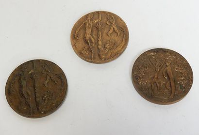 Lot de 3 médailles de table ou plaques K...