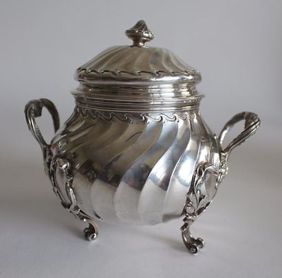 HARLEUX Grand SUCRIER en argent, de forme...