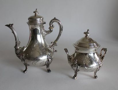 THEIERE et SUCRIER en argent, de forme quadripode,...