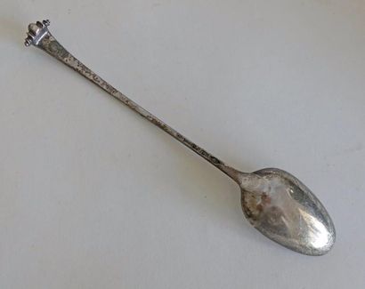 CUILLER à POT en argent, la tige terminée...