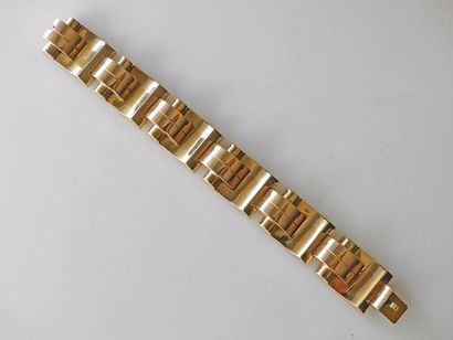 Beau et important BRACELET Tank en or jaune,...