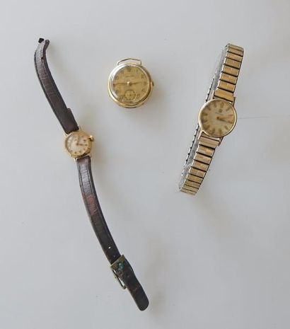 Lot de TROIS MONTRES BRACELET dont OMEGA,...