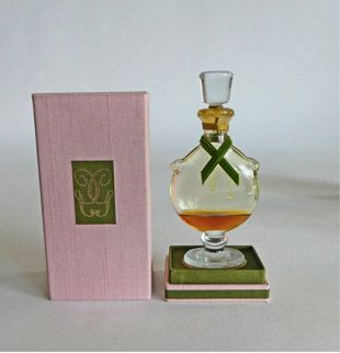 Guerlain. années 1960. Facon modèle grenadier...