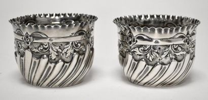MAPPIN AND WEBB Paire de BOLS en argent,...