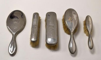 NECESSAIRE DE TOILETTE en cristal, miroir...