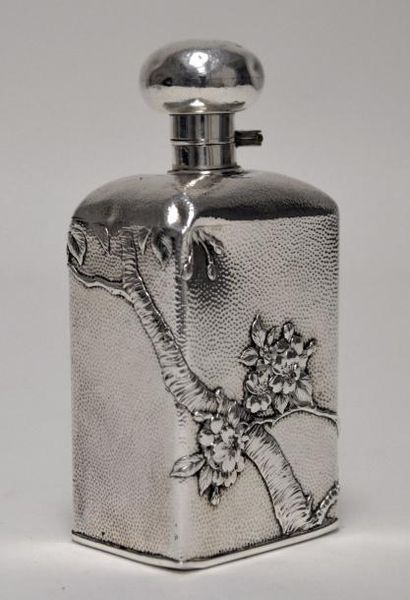 SAMURAI SHOKAI YOKOHAMA. FLACON A PARFUM...