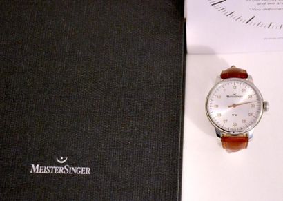 MEISTERSINGER, modèle n°02. MONTRE-BRACELET...