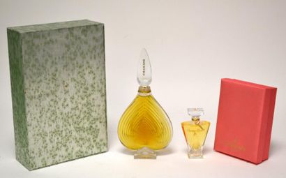 GUERLAIN. CHAMADE Flacon en verre, dessiné...