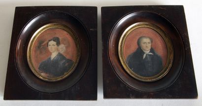 Paire de MINIATURES ovales, portrait d'homme...