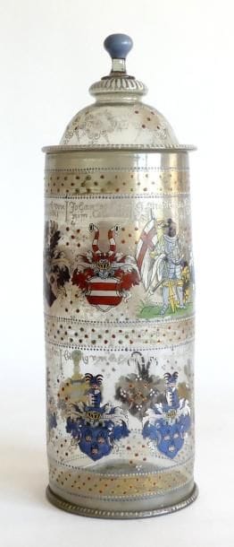 Grand VERRE à BIERE allemand couvert en verre...