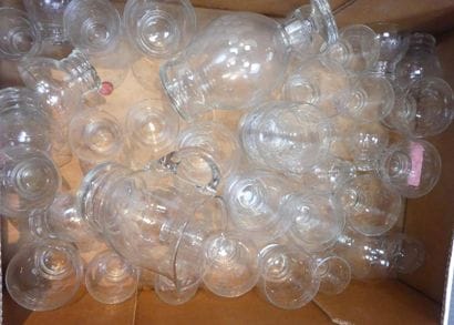Partie de SERVICE de VERRES à décor gravé...