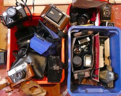 Important lot d'APPAREILS PHOTOGRAPHIQUE...