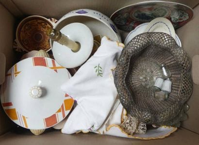 Carton de bibelots divers dont PIED de LAMPE...
