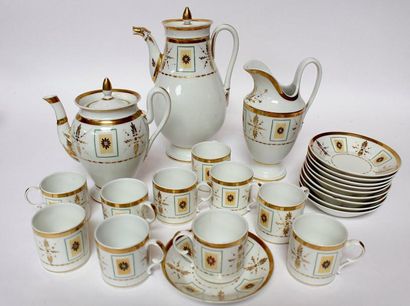 SERVICE à CAFE en porcelaine de Paris (é...