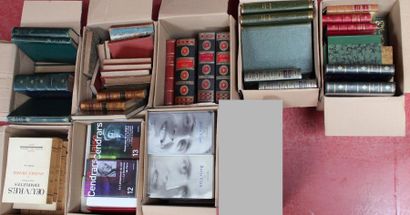 Lot de 8 cartons de livres reliés et brochés....