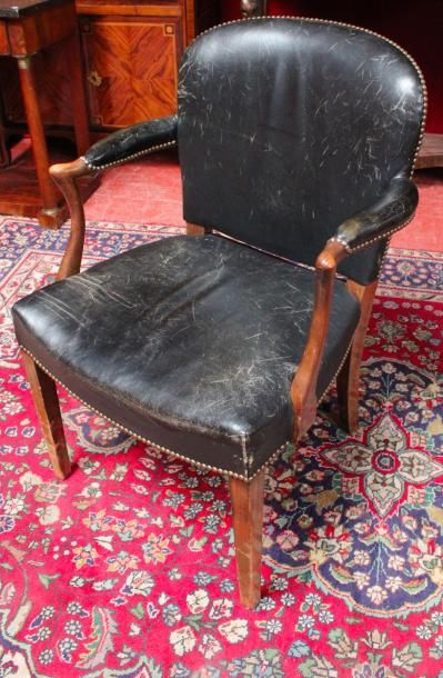 FAUTEUIL de bureau, en bois naturel, la garniture...