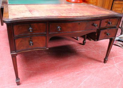 MAPLE & CO. BUREAU plat en bois foncé, gainé...