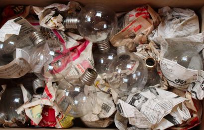 Lot de GLOBES à vis