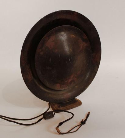 PHILIPS par Louis Kalf. Enceinte en bakelite....