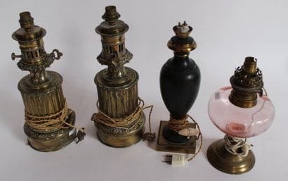 Lot de 4 LAMPES diverses