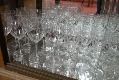 Partie de service en cristal taillé, douze...