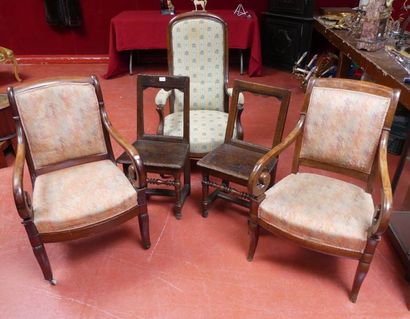 Lot comprenant deux FAUTEUILS à enroulements,...