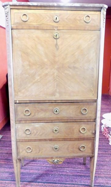 SECRETAIRE à abattant, en bois de placage...