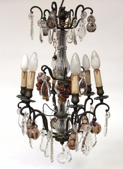 Petit LUSTRE en bronze et plaques de cristal,...