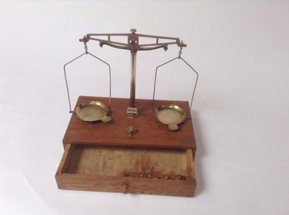 Trébuchet et ses poids.