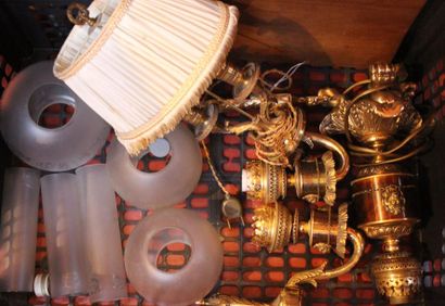 Appliques et lampes. 