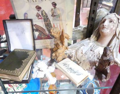 Lot religieux avec angelots musiciens en...