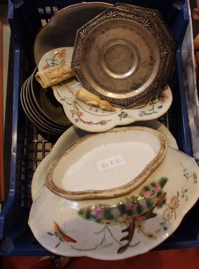 Lot de porcelaines et bibelots Chine