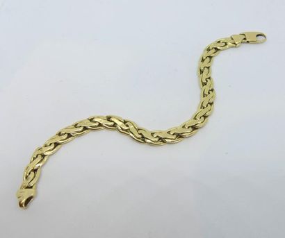 BRACELET maille gourmette plate deux ors....