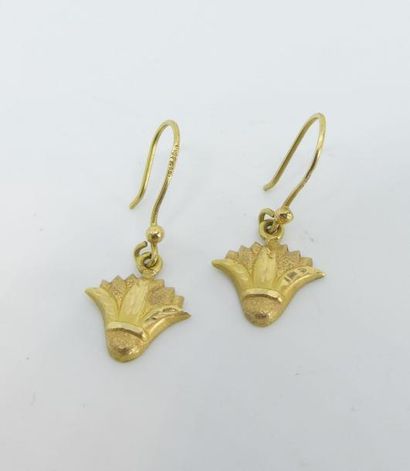 Paire de BOUCLES d'oreille dans le gout Egyptien...