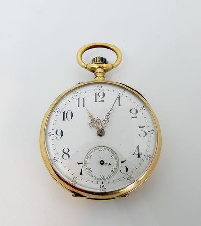 MONTRE de GOUSSET en or jaune uni, le cadran...