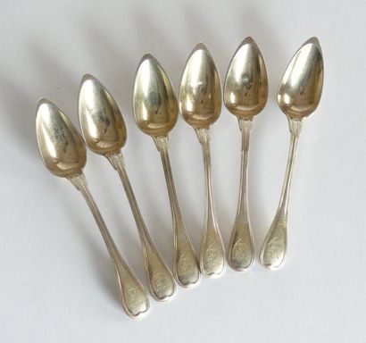 SIX CUILLERS à CAFE en vermeil modèle filets,...