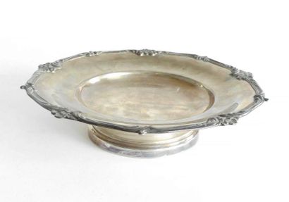 PLAT A GATEAU en argent, rond sur piédouche,...