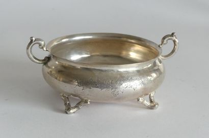 VIDE POCHE en argent de forme ronde, la panse...