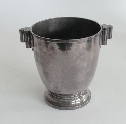 Charmant SEAU à rafraichir en métal argenté,...