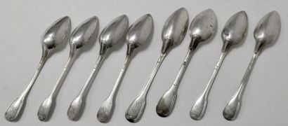 Huit CUILLERS en argent, modèle filets, monogrammées,...
