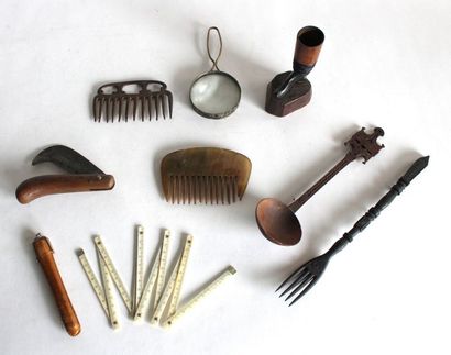 Lot comprenant un porte cure-dents en bois...