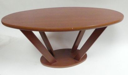 TGEORGES JOUE. TABLE basse ovale en bois...