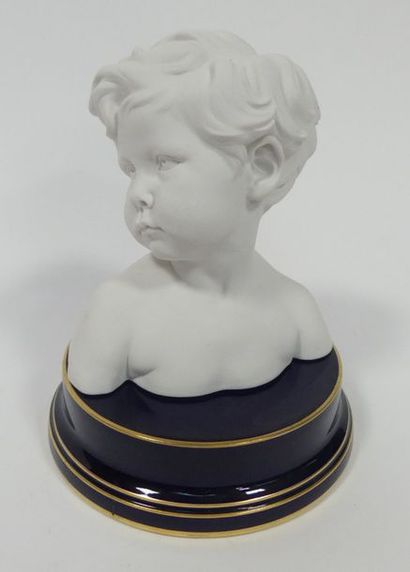 MANUFACTURE NATIONALE DE SEVRES. Petit BUSTE...
