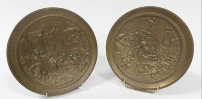 Fonte d'Art SOMMEVOIRE Deux plats en bronze...